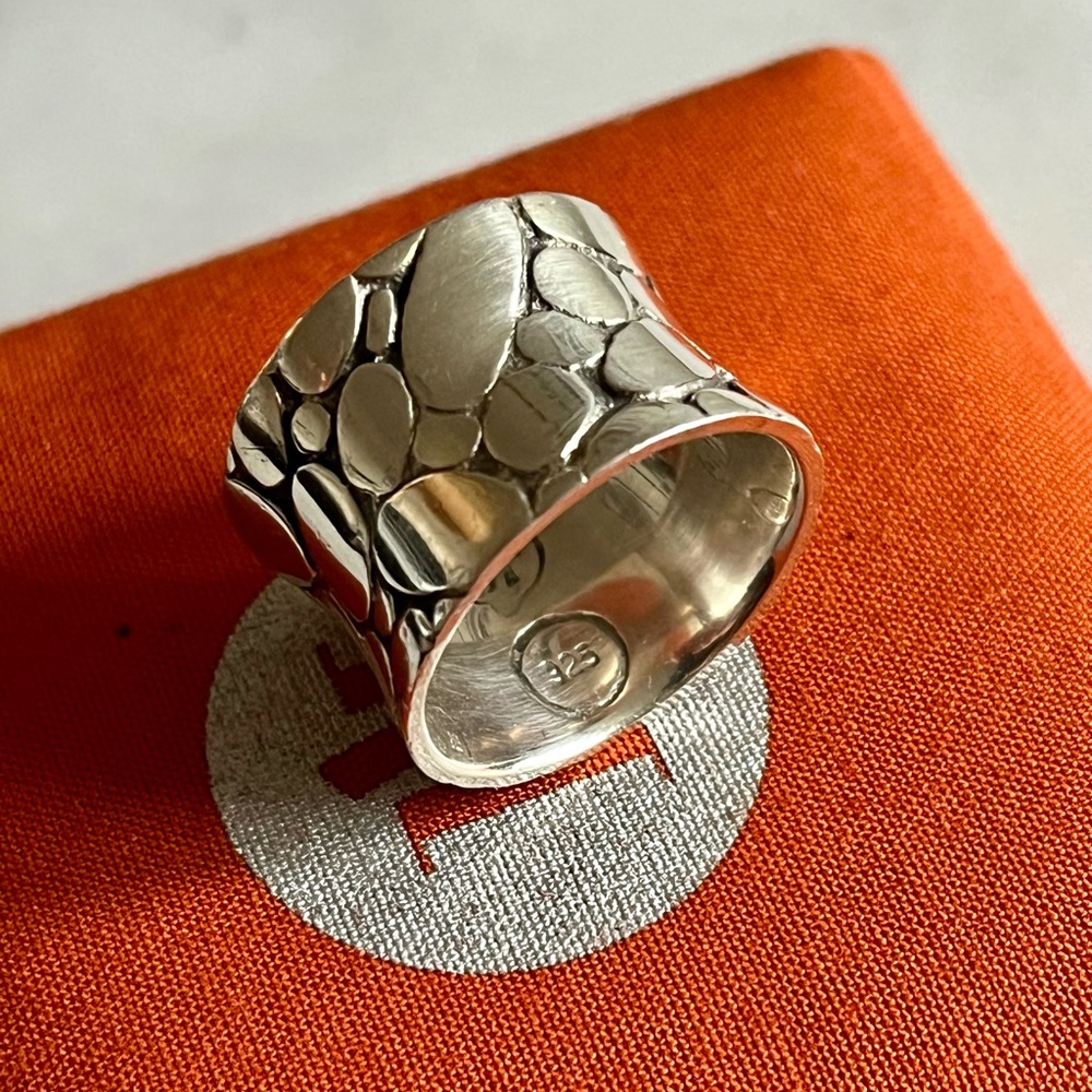 John Hardy Kali / Pebble Flared band ring